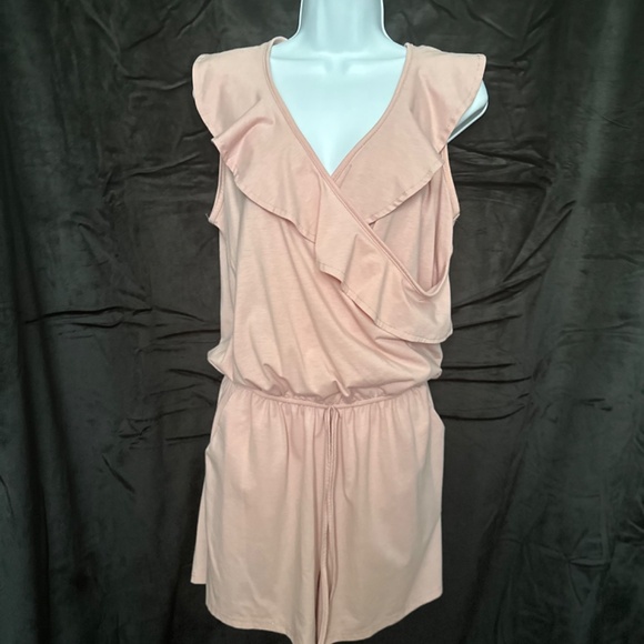 T Crew, Carmine rose/ pink romper, size M - Picture 4 of 6